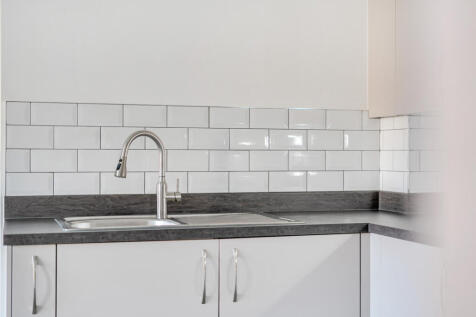 1388634-20-693fde...