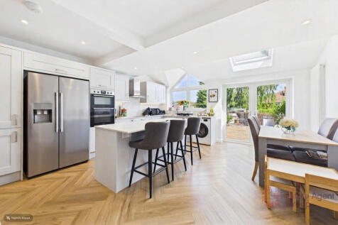CAM05545G0-PR0009-STILL002-001