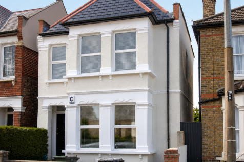 A generously proportioned three-bedroom first-floor flat within a converted house, offering bright and spacious accommodation in a highly convenient location.