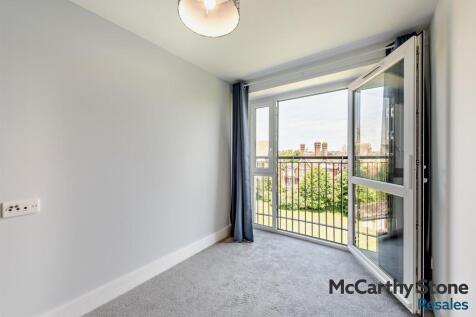8696125-interior03-800.jpg