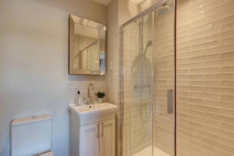 Example En-suite