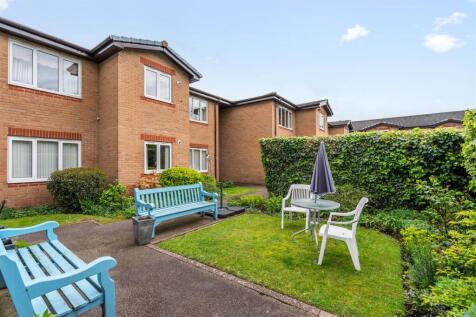 Apartment 14 Kingsford Court_10.jpg