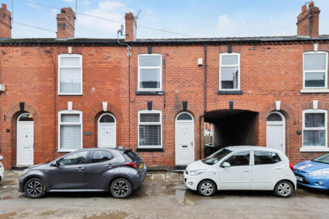 2 Bedroom Mid Terrace for Sale