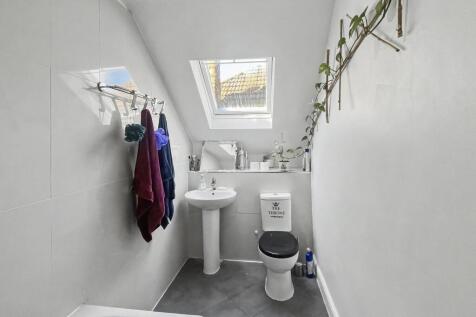 Flat 4, 52 Gleneagle Road, Streatham, London, SW16 6AF