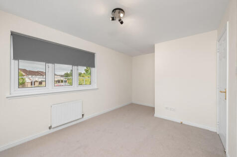 16 Leyland Road 2...