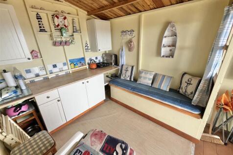 INTERNAL VIEW OF BEACH HUT