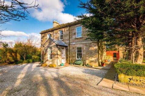 Charming 4 bedroom detached period semi-rural home located close to Edinburgh City Centre.