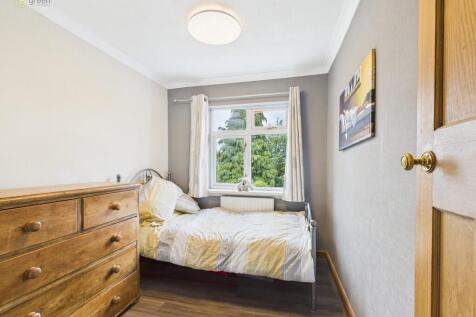 CAM03830G0-PR0223...