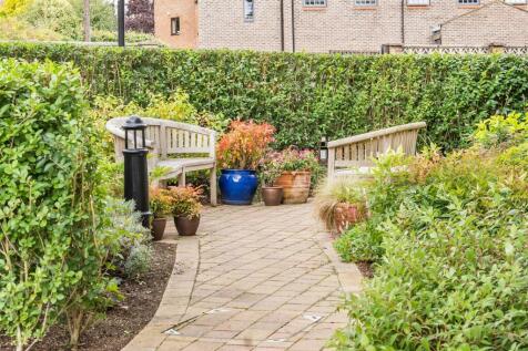 Owners Seating Area.jpg