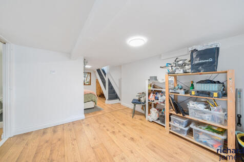 856cd476e8d2407a9b5a30c7914dd5d7