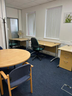 A15 - 3-4 desks