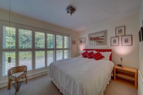 48a Worcester Rd (9)