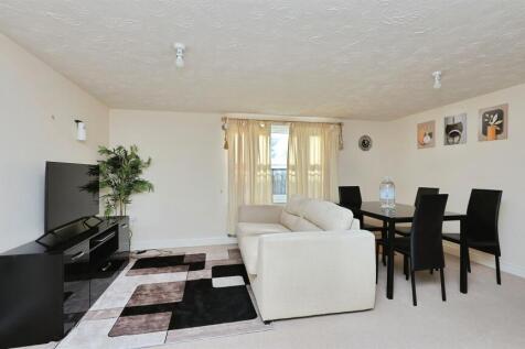 2-Bed at Caddow Road