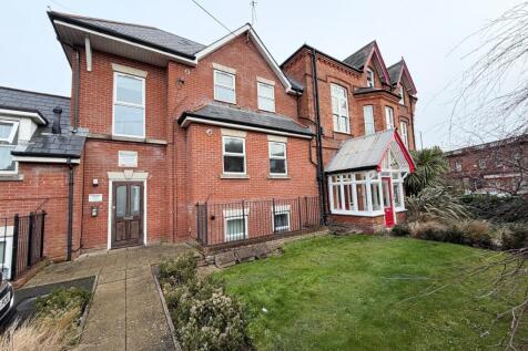 front 237 holdenhurs