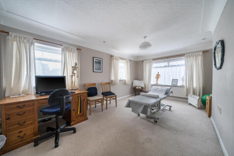 1406420-12-699343...