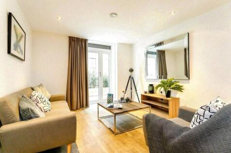 2 BED 1 BATH APARTMENT | AVAILABLE NOW | IN HIGH DEMAND | PARKING AVAILABLE | PRIME LOCATION | 24-HOUR CONCIERGE | RESIDENTS GYM