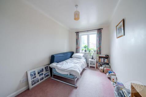 f1031b9e-7930-44f...