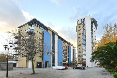A stunning park and river view is enjoyed from all principal rooms in this very well presented apartment in the popular Ocean Wharf development. This delightful property benefits from a large private