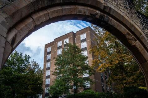 3 Bedroom Flat in NG7 1BQ