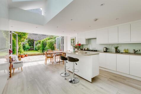 FOR SALE - Quick Road, W4