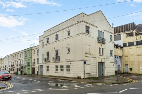 2 Bedroom Flat in GL52 2RR