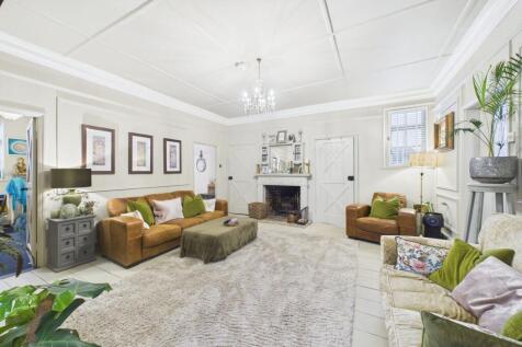 Lounge / Snug