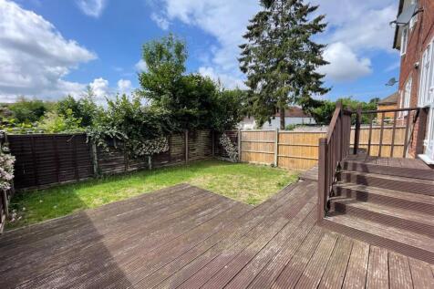 77 Church Rd Garden.jpg