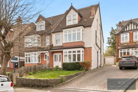 Blenheim Crescent 64 MV-19.jpg