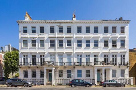 3 Bedroom Flat in BN2 1NB