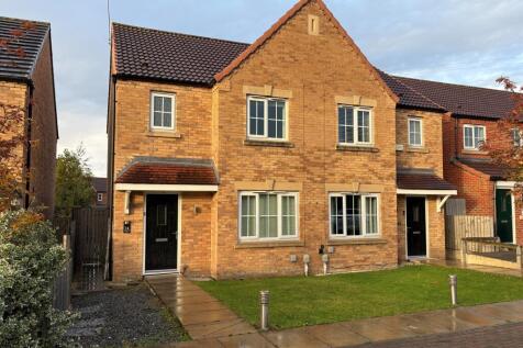 3 Bedroom Semi-Detached in HU15 1UB