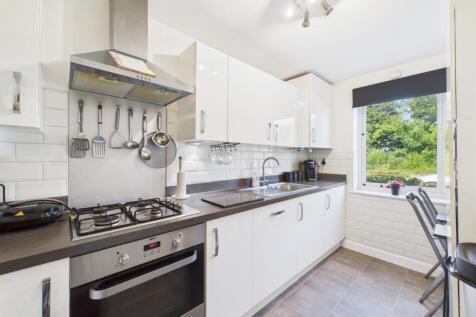 CAM02023G0-PR0153-STILL033