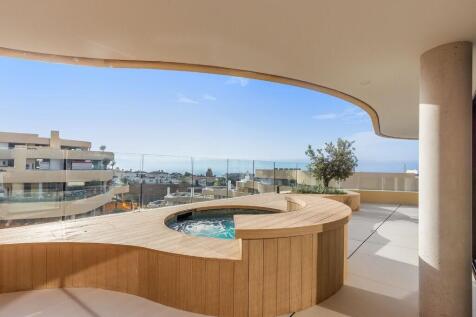 JACUZZI
