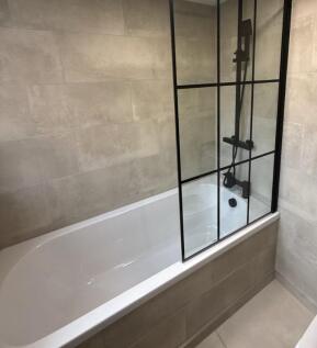 STUDENT HOUSE – IDEAL FOR A GROUP OF 5 STUDENTS £50pp Student Signing Bonus! This property is ideal for a ready-made group of five students looking for a well-maintained house offering excellent value