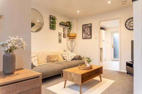 Marigold Close-6