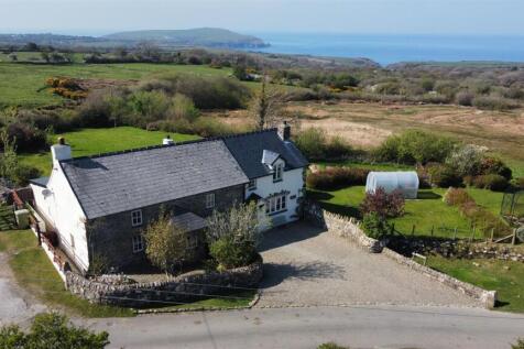 Maesteg Mountain West, Newport, Pembroksehire, SA4