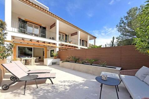 01-Top renoviertes Reihenendhaus mit Dachterrasse in exklusiver Golfplatzlage-camp de mar-kaufen