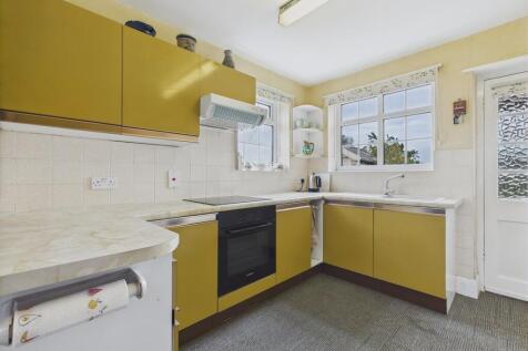 CAM04273G0-PR0158...