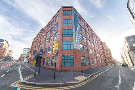 Available 31/08/2026. Come and have a look at this fantastic One Bedroom / One Bathroom apartment, located within Birmingham's newest development. Digbeth Square immaculately finished apartments in Bi