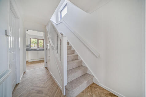 1356164-9-68cc434...