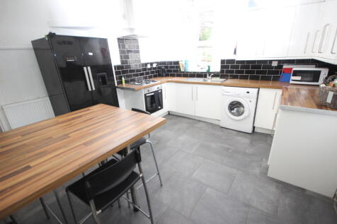 5 Bedroom Terraced in L15 3JZ