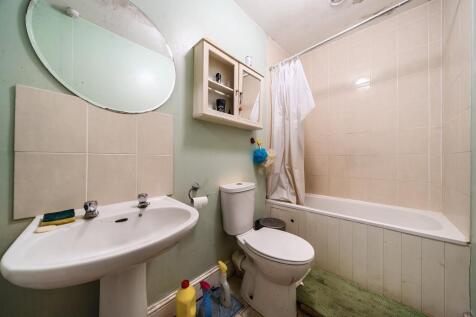 First Floor Bathroom