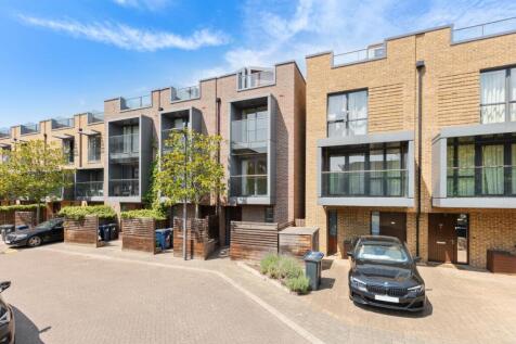 Bromyard Avenue