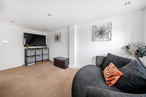 1336341-7-6899c95...