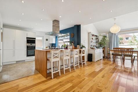 Brandles Road 46-012.jpg