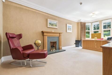 8 bed, 7 bath Detached in Glasgow - Photo 9