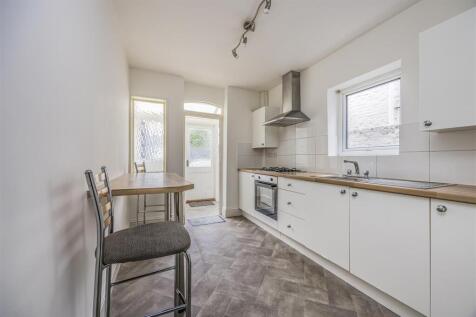 100 Jervis Road, Portsmouth-PorticoMarketing-SoldB