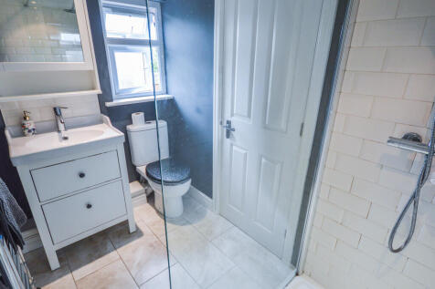 En Suite Shower R...