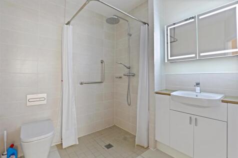 15-94e1CT_MCSR_Flat 58 Watson Place_99 (1).JPG