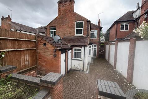 ** Zero Deposit Guarantee Available **
Connells are pleased to bring to the market this spacious 4 bed family home located in the popular area of Erdington. This property consists of 2 reception areas