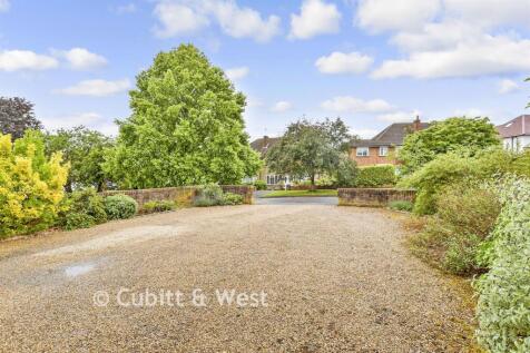 Driveway/Parking